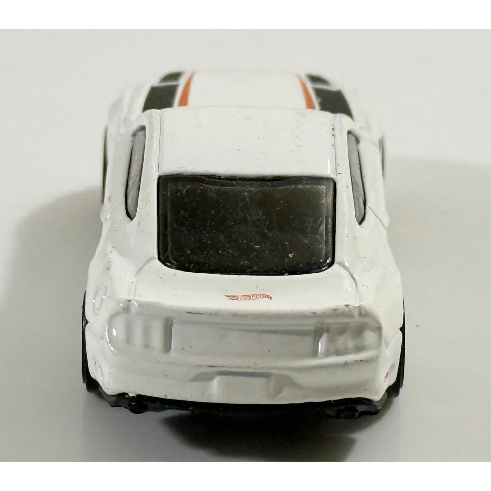 Hot Wheels 2015 Ford Mustang GT Kids 1:64 White Black Orange Stripes Diecast Car